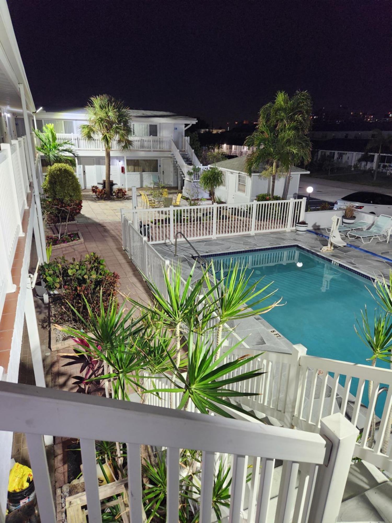 The Palms On Ocean Motel Pompano Beach Eksteriør bilde